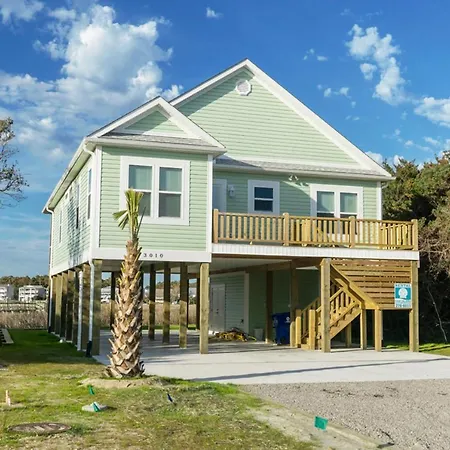 Fountains Folly By Oak Island Accommodations